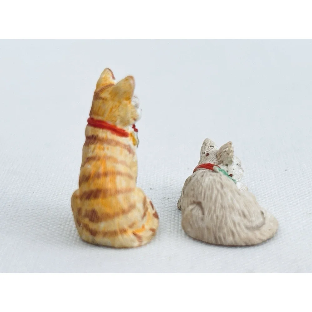 Vintage Dollhouse Miniature Lot Of 2 Cats - Christmas Bows Stripes White